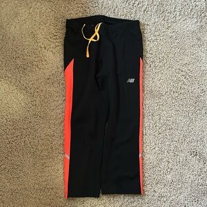 EUC, New Balance cropped running pants
